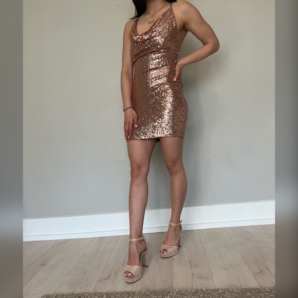 Pink sparkly dress - Picture 1 of 2